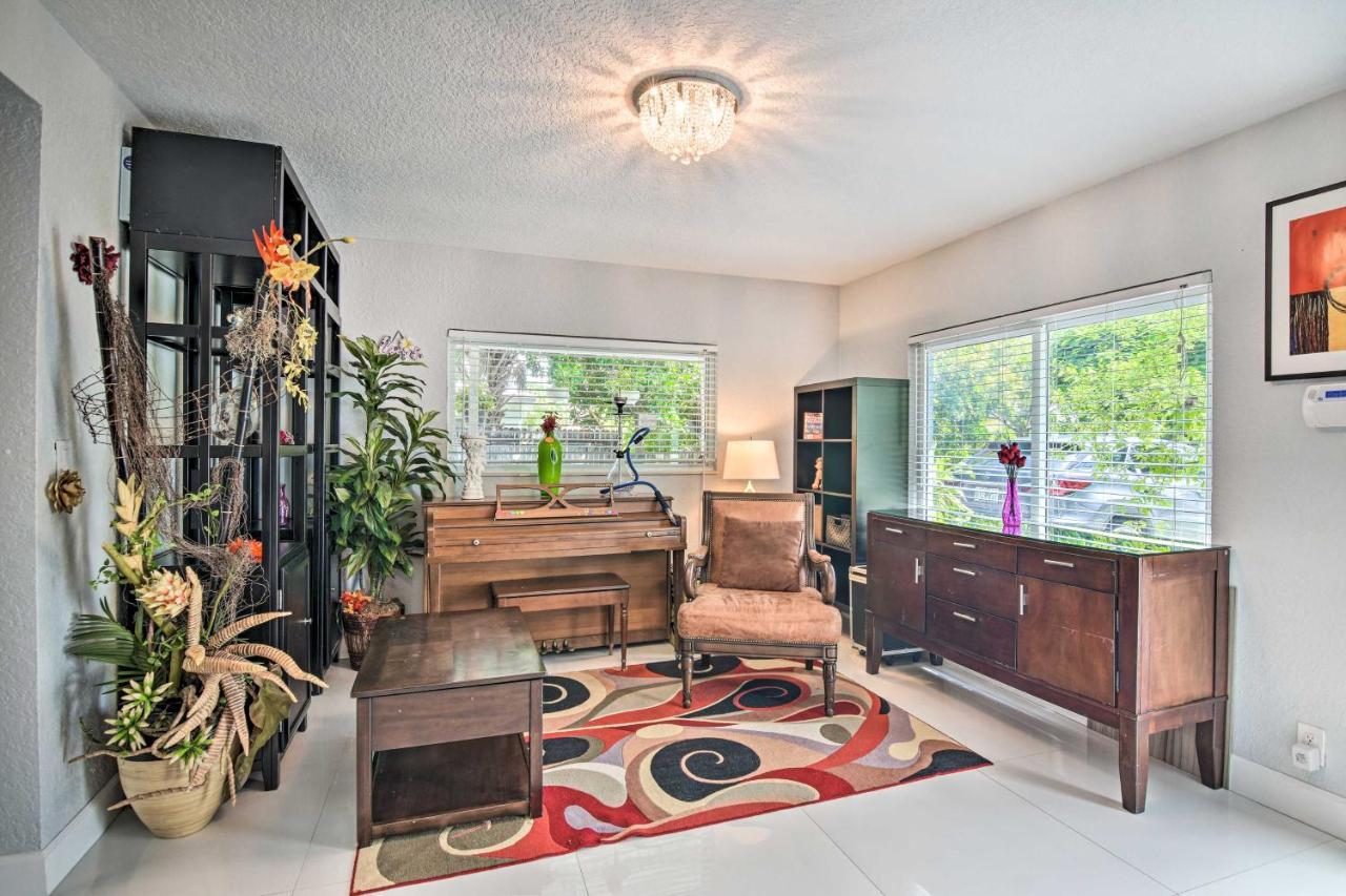 Shady And Eclectic Fort Lauderdale Dwelling With Yard! Bagian luar foto